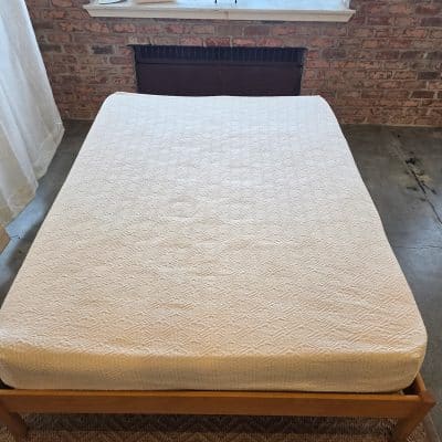 Mazey Matelasse Organic Cotton Knit Mattress Protector